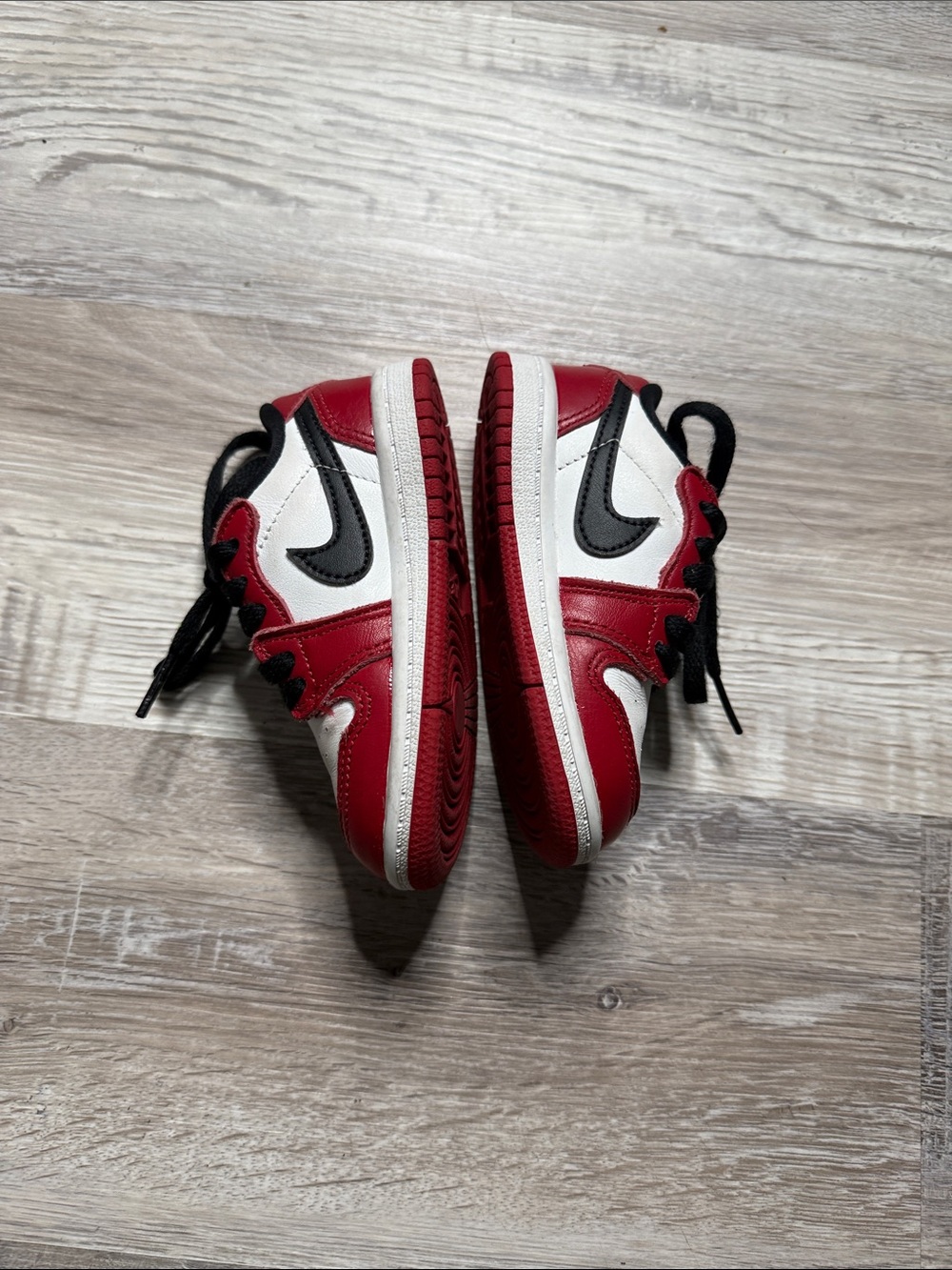 Toddler Jordan Retro 1s Size 7c